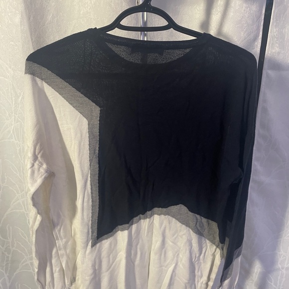 Zara Knit - Picture 2 of 2